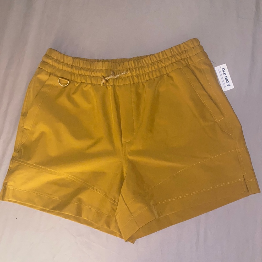 Old Navy toggle shorts